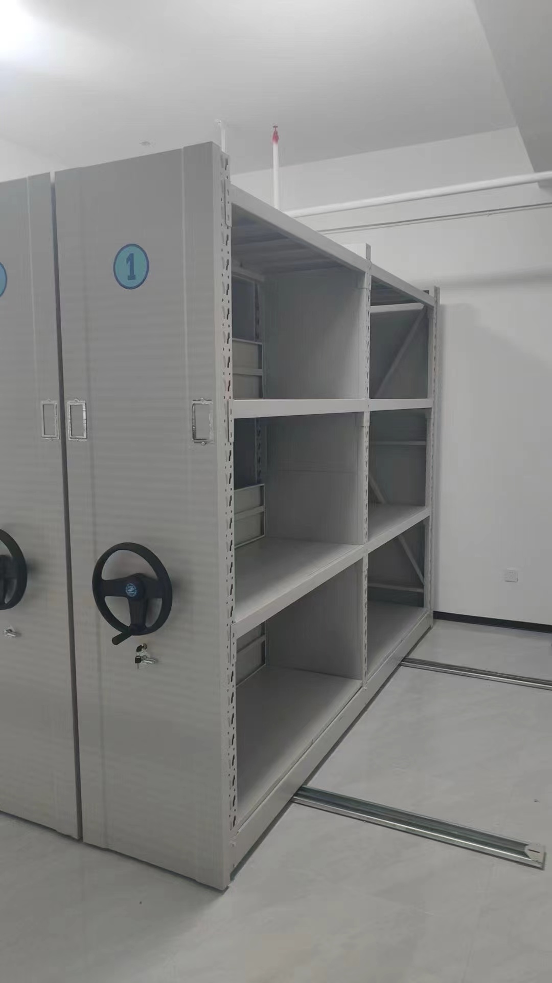 黑河市愛(ài)輝圖書(shū)密集架質(zhì)保十年