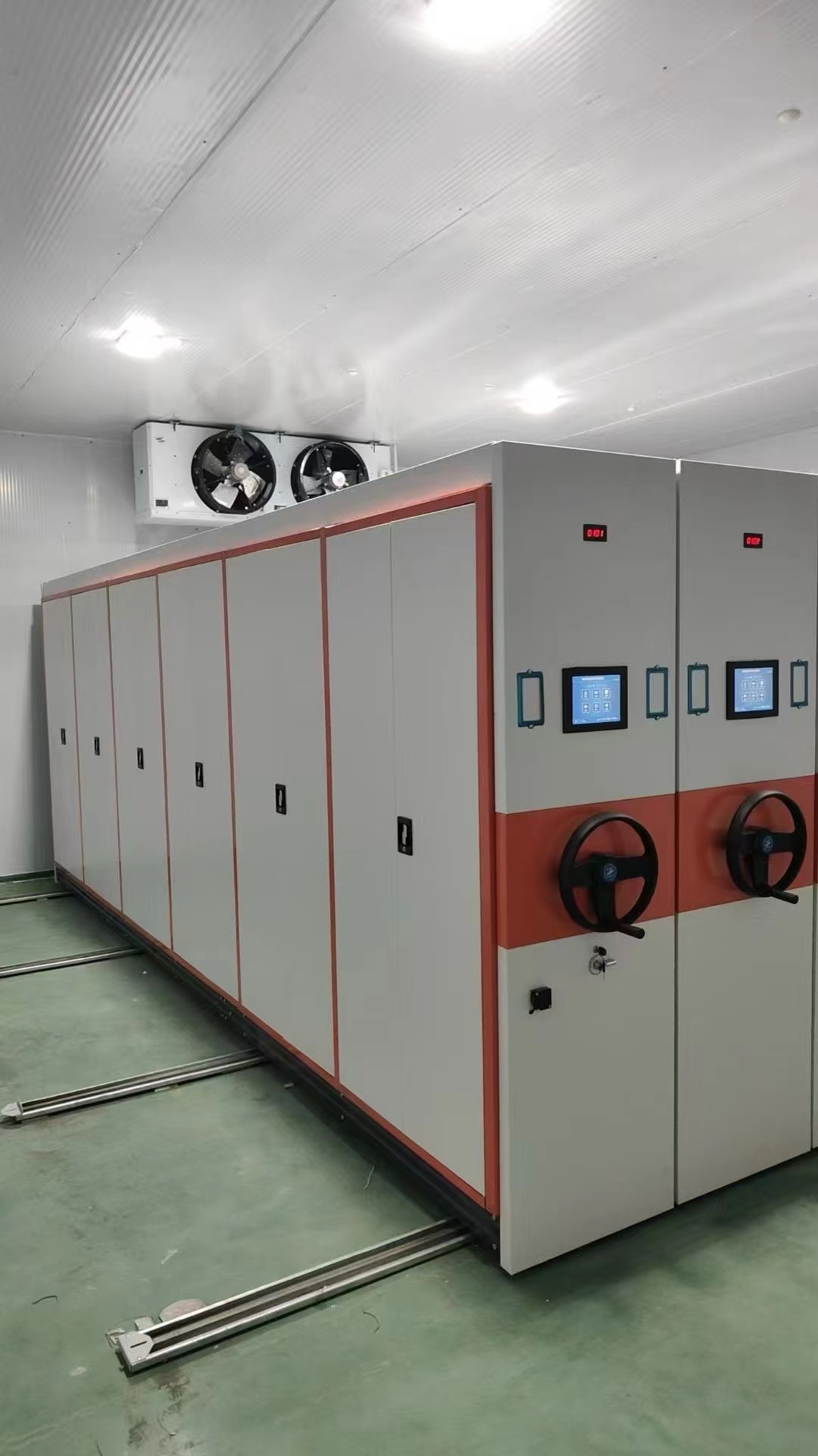 承德市興隆電動(dòng)密集柜質(zhì)保十年