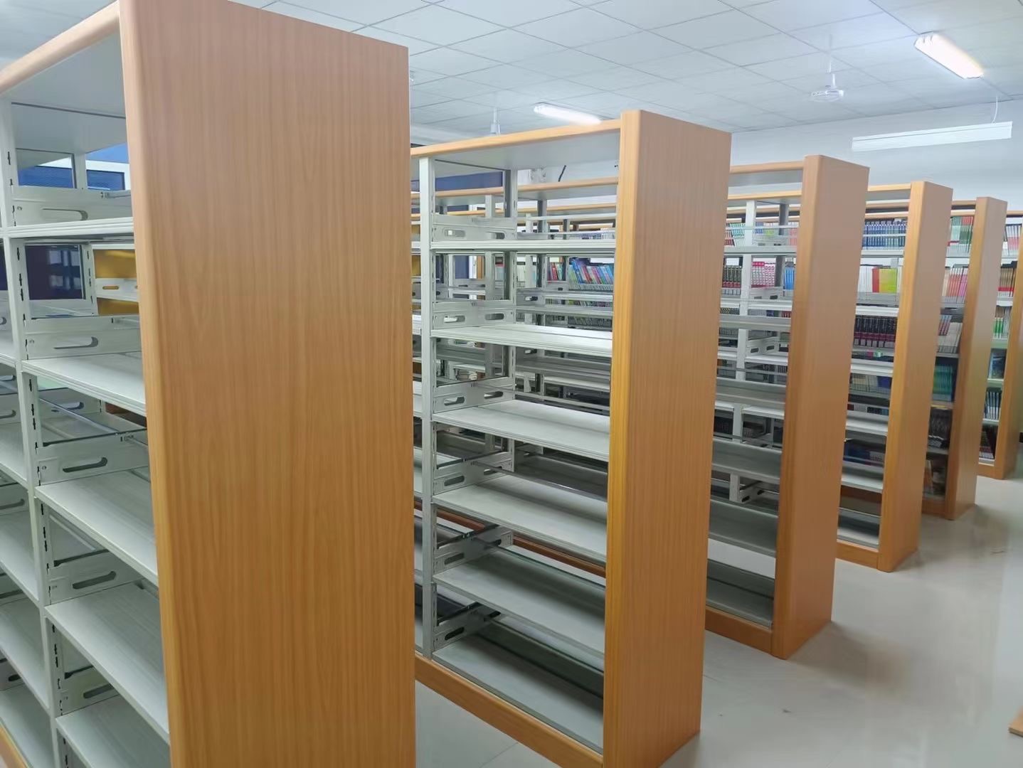 鋼木書架批發(fā)價同城品牌