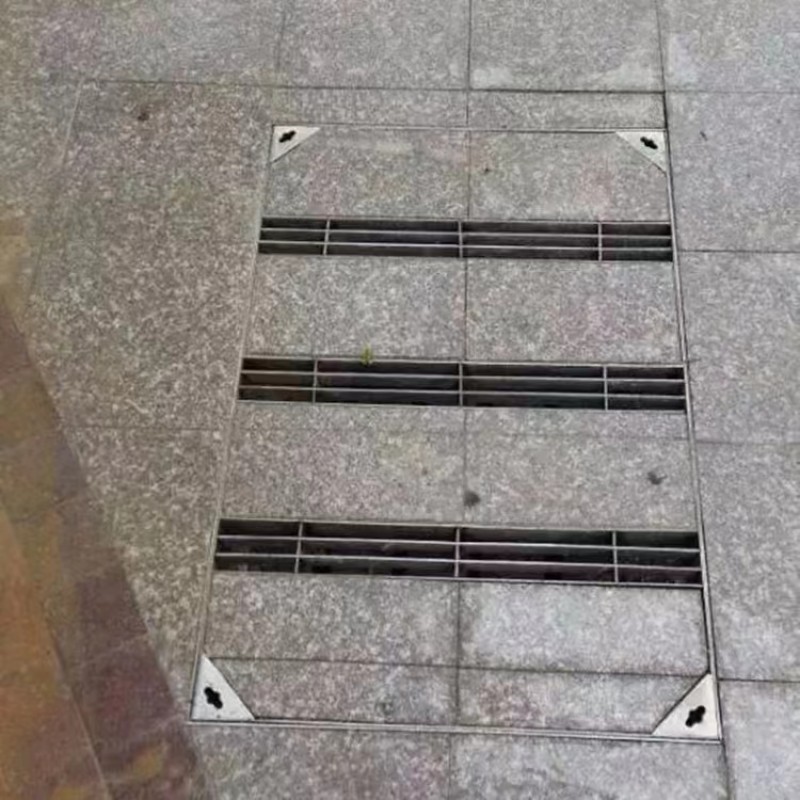 不銹鋼隱形井蓋現(xiàn)貨供應(yīng)建通鑄造廠家規(guī)格齊全實(shí)力廠家