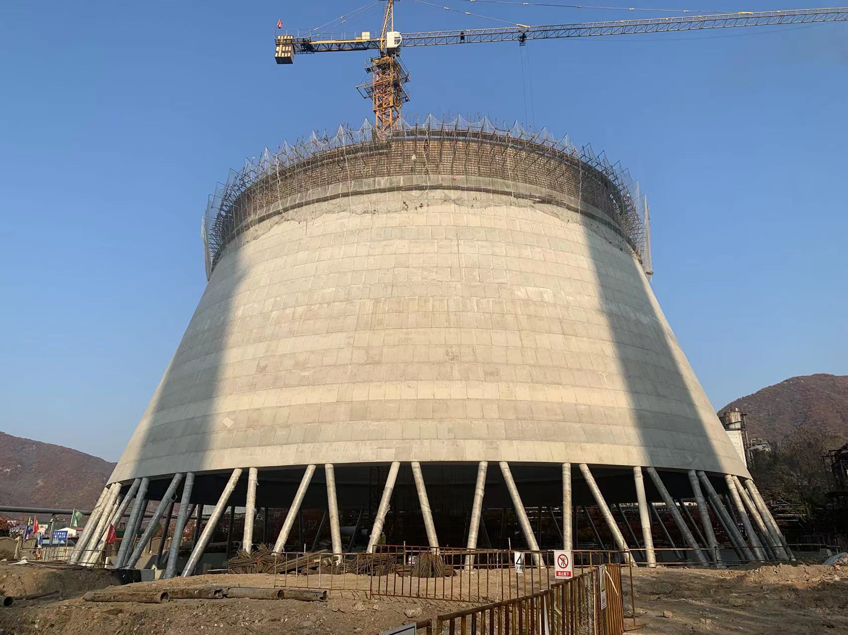 冷卻塔畫藍天白云專家