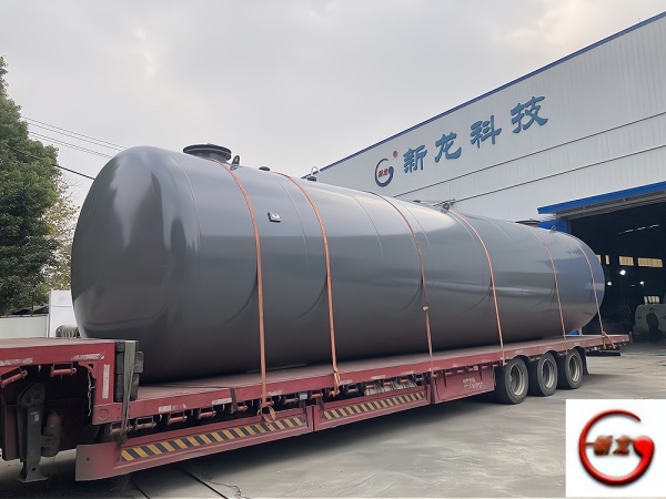 甘肅白銀立式傾斜底碳鋼儲(chǔ)罐內(nèi)襯四氟質(zhì)量超群