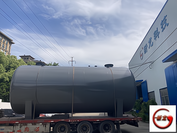 遼陽(yáng)市廠家供應(yīng)常溫常壓鋼襯塑儲(chǔ)罐塑料怎么襯上去的