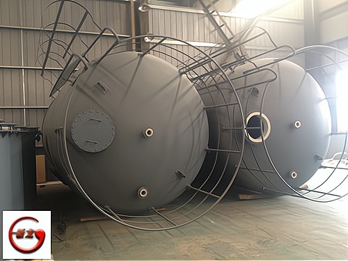 廣西省新材料項(xiàng)目鋼內(nèi)襯PO儲(chǔ)罐電子行業(yè)設(shè)備