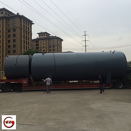 河北秦皇島市化工工業(yè)：鋼襯低密度PE儲罐滾塑容器設(shè)備