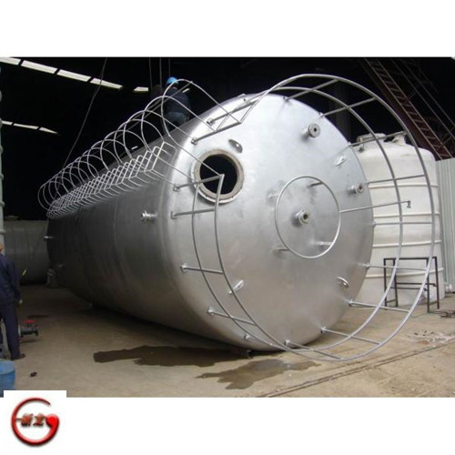 云南曲靖立式圓底裙座碳鋼儲罐內(nèi)襯PE成本較低