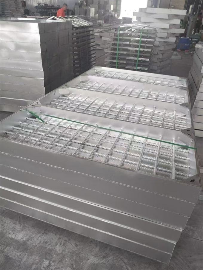 昌邑不銹鋼井蓋不銹鋼隱形井蓋價(jià)格實(shí)惠工廠(chǎng)直供