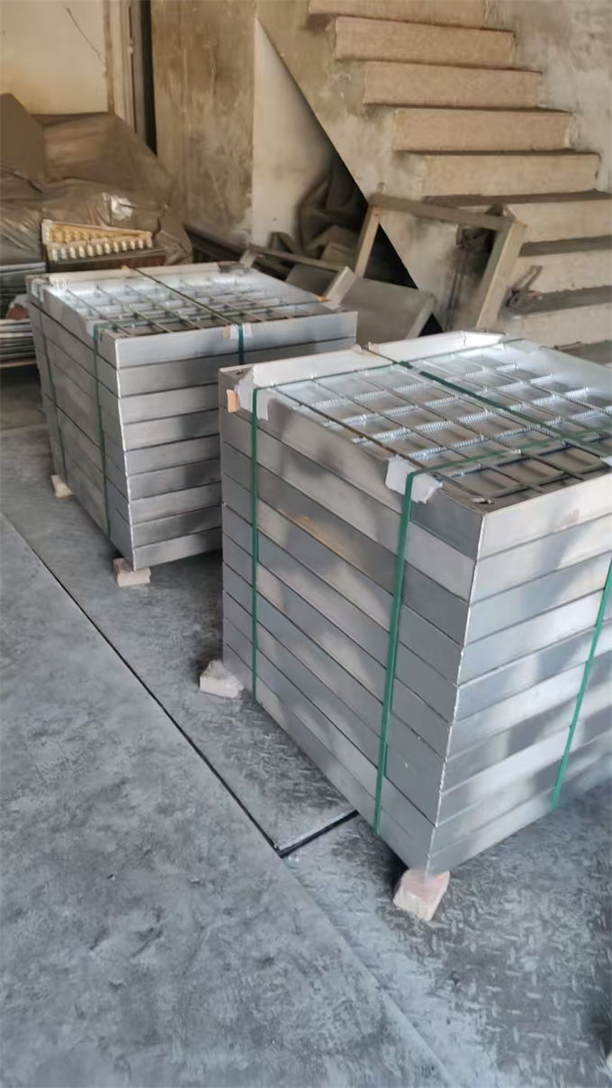 召陵不銹鋼井蓋-不銹鋼污水井蓋認準大品牌廠家