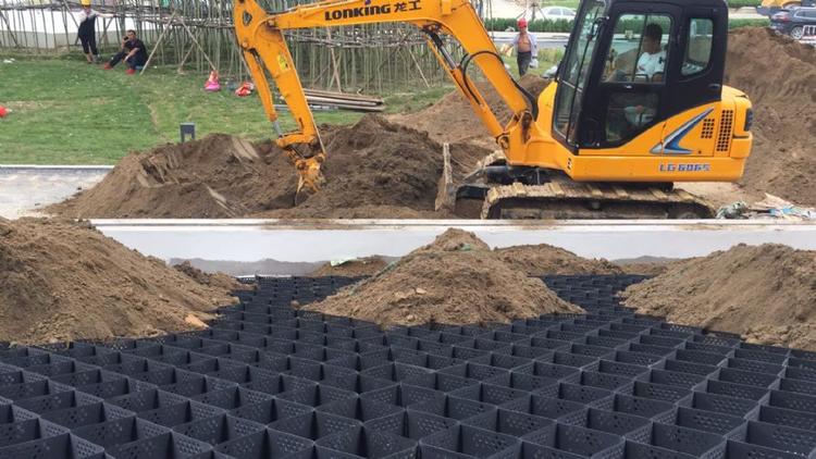 新鄉(xiāng)護(hù)坡土工格室可定制