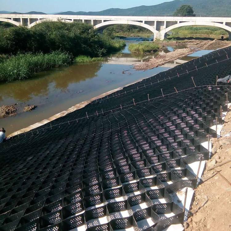 綠色土工格室國標(biāo)質(zhì)保