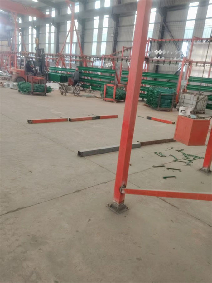 新浦波形護欄波形梁護欄板0中間商差價