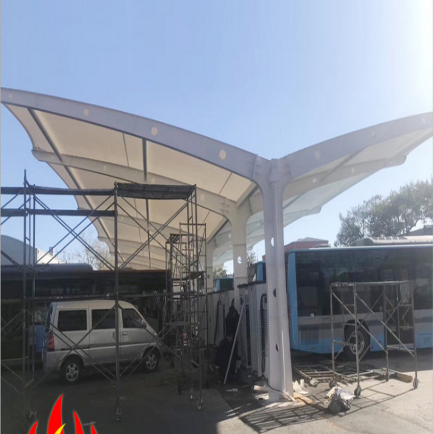 移動(dòng)伸縮車篷/張拉膜車棚搭建