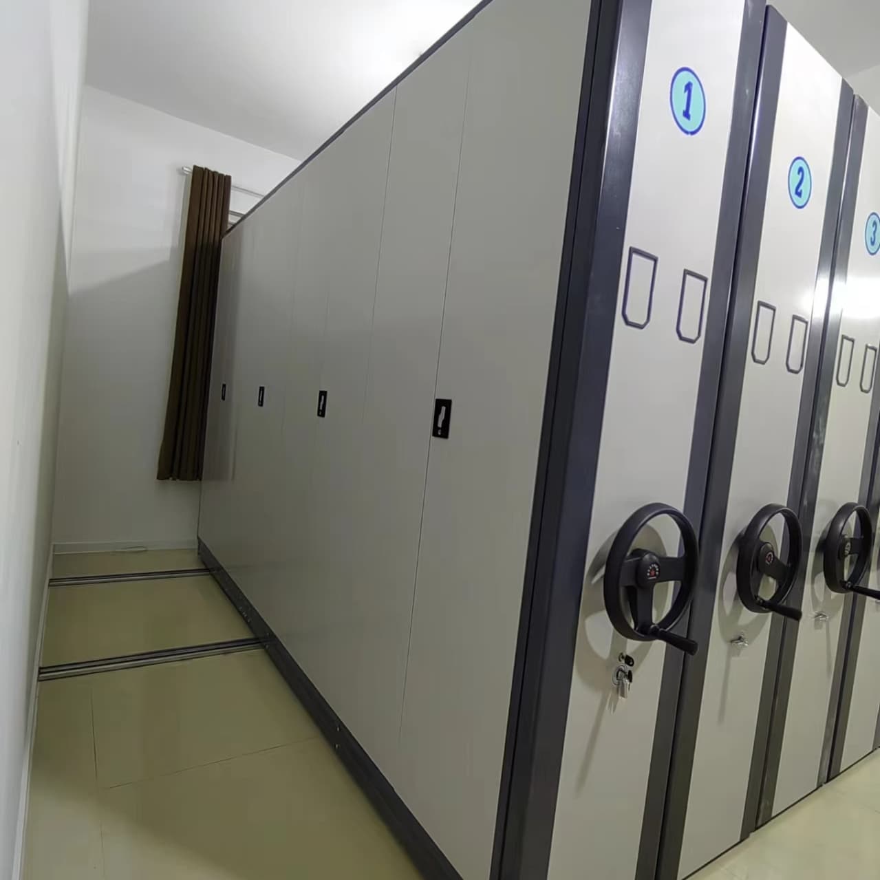 密集架密集架廠家專業(yè)生產(chǎn)品質(zhì)保證