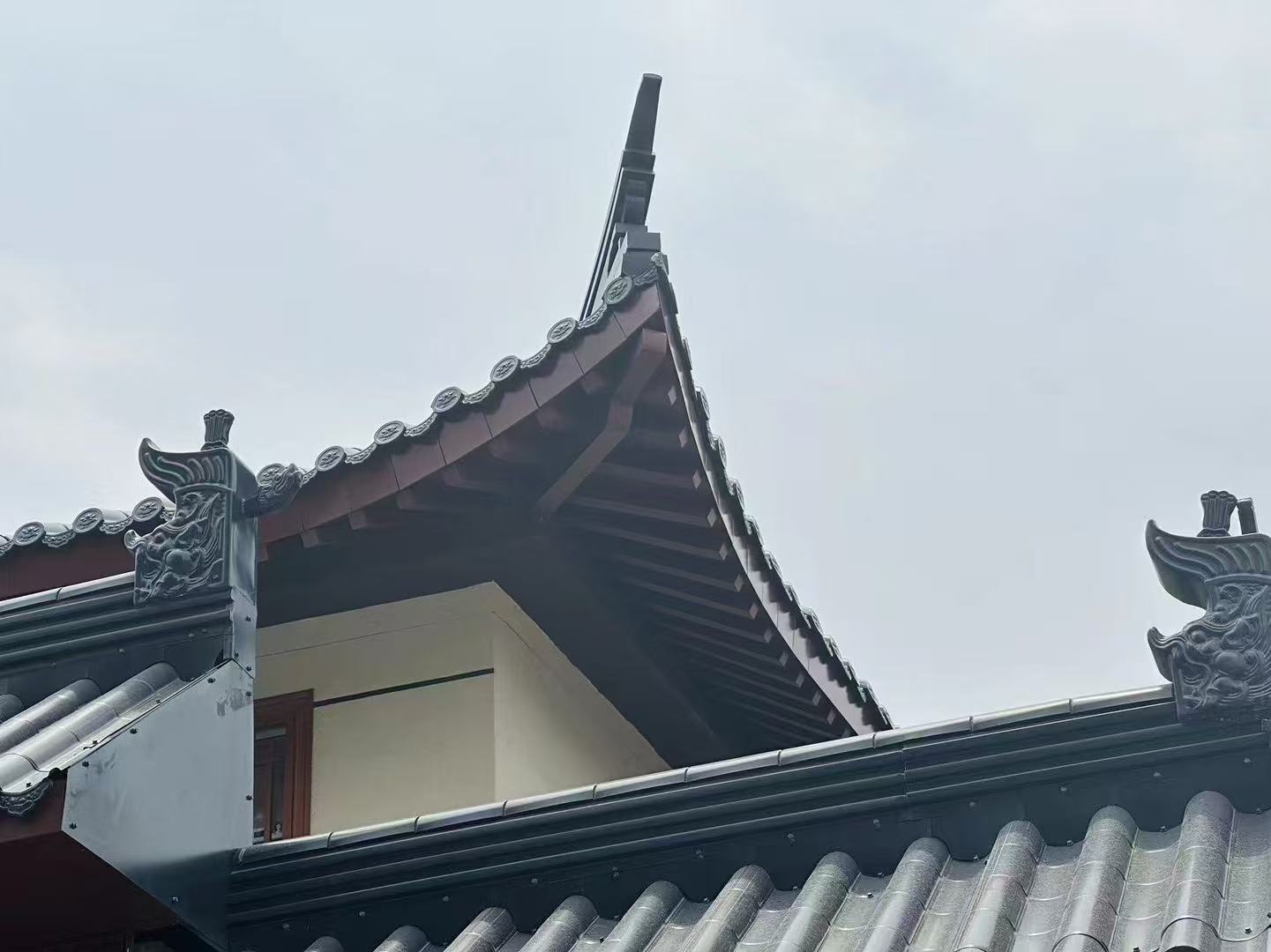 墻面鋁瓦楞板-薄利多銷