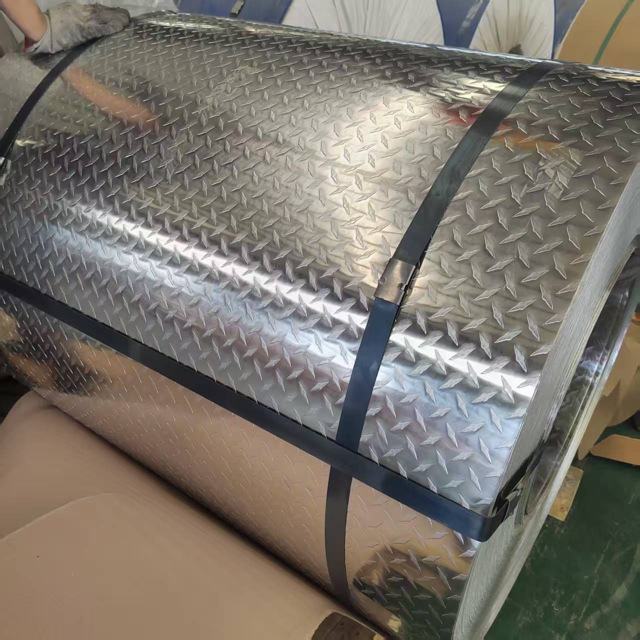 彩涂鋁板-金華浦江生產(chǎn)基地-可全國(guó)發(fā)貨