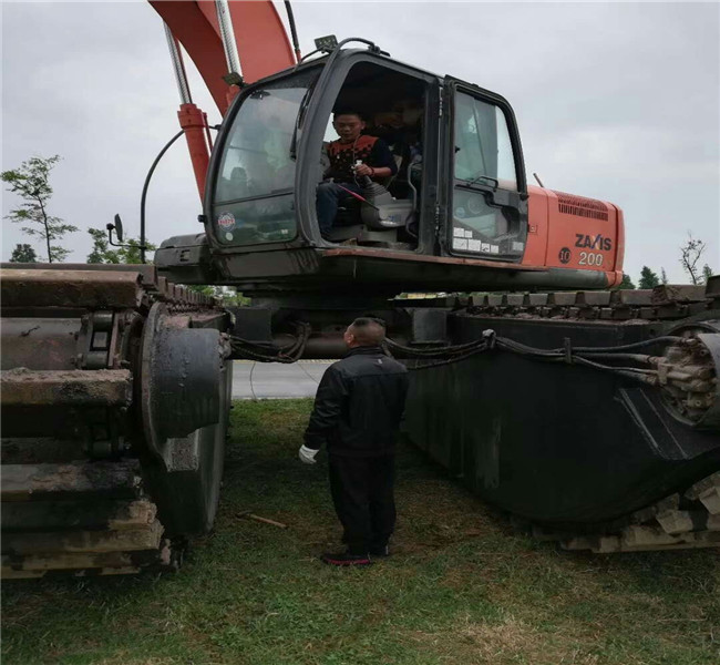 長(zhǎng)春水上鉤機(jī)出租詳情