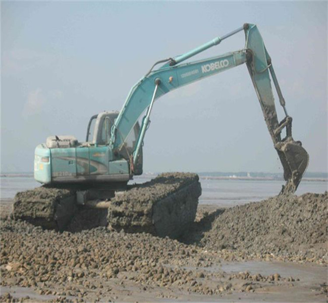 桂林水陸兩用挖掘機(jī)出租必看