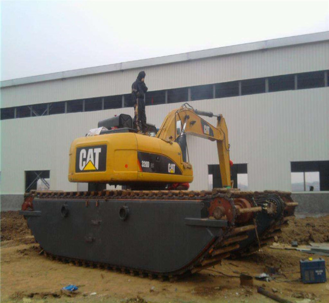 規(guī)格全的西雙版納勐臘貴州水上挖掘機(jī)出租本地廠家