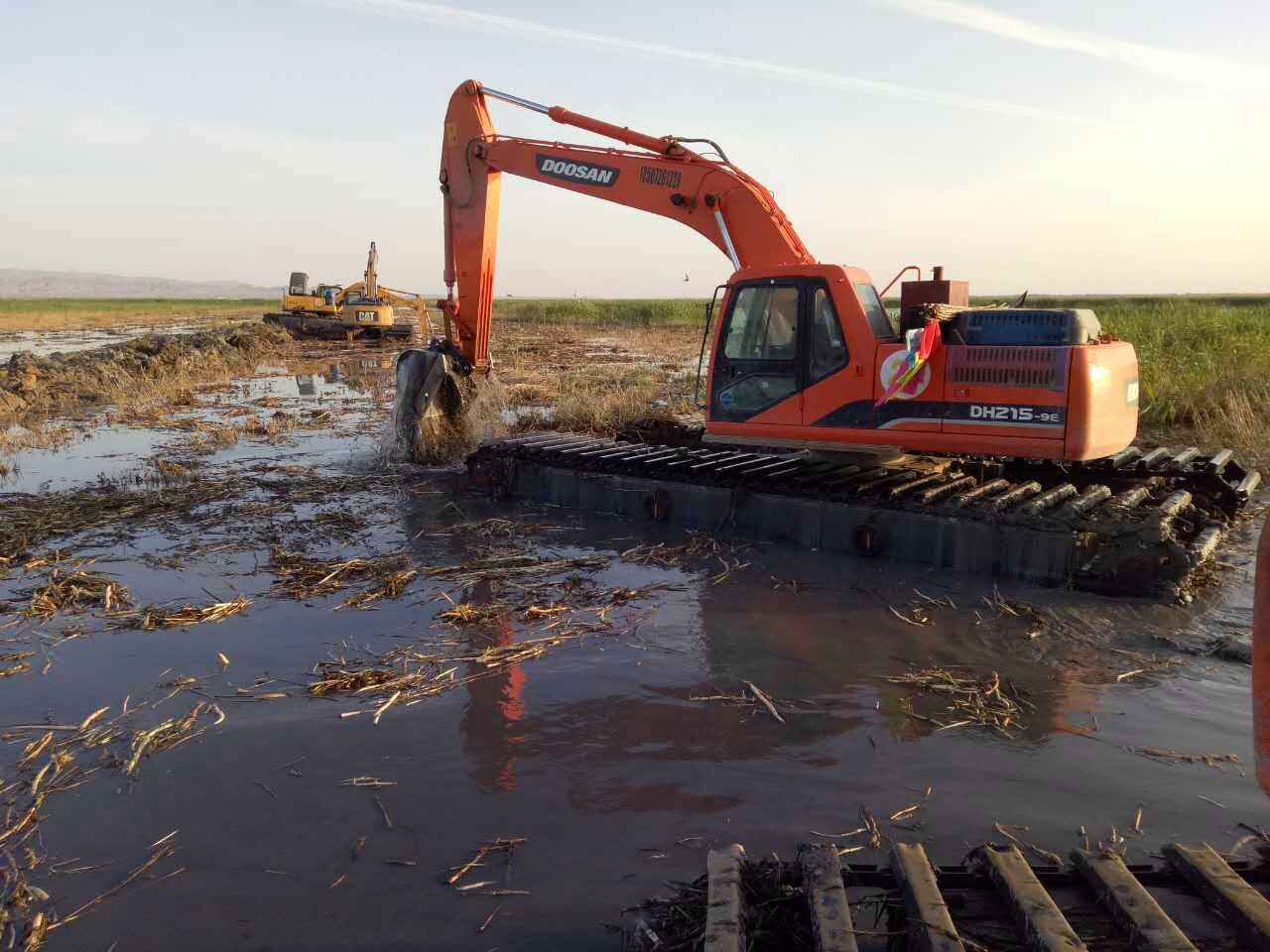濕地沼澤地挖掘機出租哪家便宜