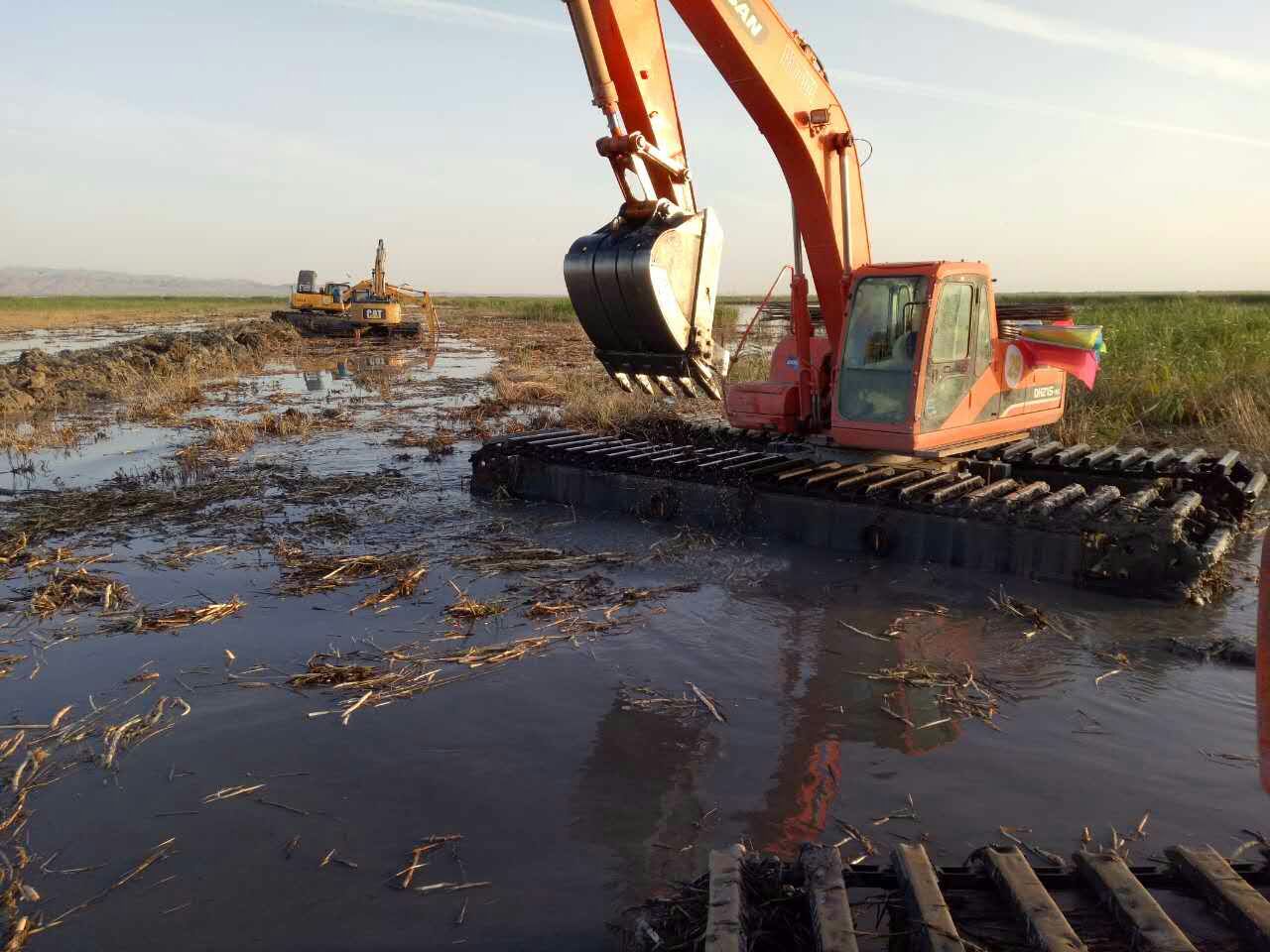 水挖機(jī)-水挖機(jī)貨源足