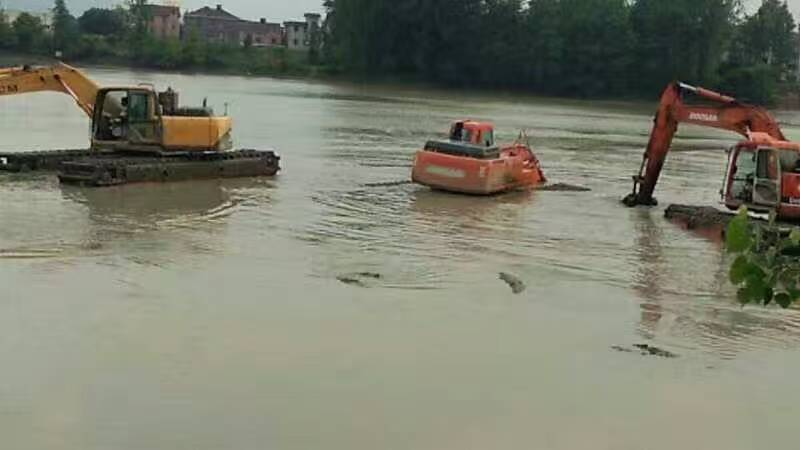 山東水陸挖掘機(jī)出租重信譽(yù)廠家