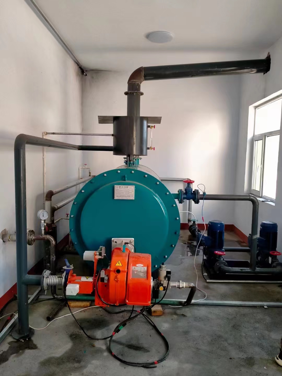 東鄉(xiāng)熱水鍋爐_生物質(zhì)熱水鍋爐、天然氣熱水鍋爐、燃油熱水鍋爐、燃煤熱水鍋爐、電加熱熱水鍋爐、電磁熱水鍋爐、真空熱水鍋爐、環(huán)保熱水鍋爐，生物質(zhì)承壓熱水鍋爐、常壓熱水鍋爐、出口熱水鍋爐、工業(yè)熱水鍋爐、甲醇熱水鍋爐、醇油熱水鍋爐、植物油熱水鍋爐、手燒熱水鍋爐、鏈條式熱水鍋爐、容積式熱水鍋爐、慣流熱水鍋爐、火管式熱水鍋爐、水管式熱水鍋爐、無煙熱水鍋爐、養(yǎng)殖熱水鍋爐、供暖熱水鍋爐、取暖熱水鍋爐、采暖熱水鍋爐、立式熱水鍋爐、臥式熱水鍋爐、加熱熱水鍋爐、節(jié)能熱水鍋爐、臥式手燒熱水鍋爐、立式手燒熱水鍋爐、全自動(dòng)熱水鍋爐、鏈條式全自動(dòng)熱水鍋爐、手燒式全自動(dòng)熱水鍋爐、立式手燒式全自動(dòng)熱水鍋爐。好產(chǎn)品價(jià)格低