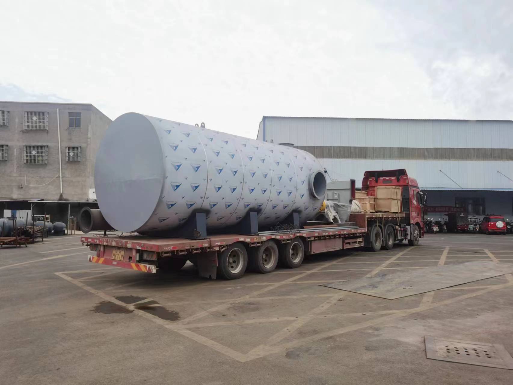 熱風(fēng)鍋爐,臥式熱風(fēng)爐滿足客戶所需