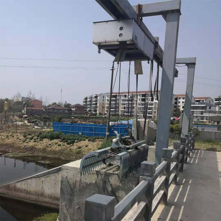 清污機(jī)_水上清污廠家直銷大量現(xiàn)貨