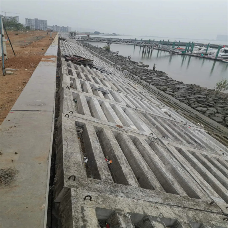 鄧州柵欄板模具高鐵防護欄模具實力雄厚品質(zhì)保障