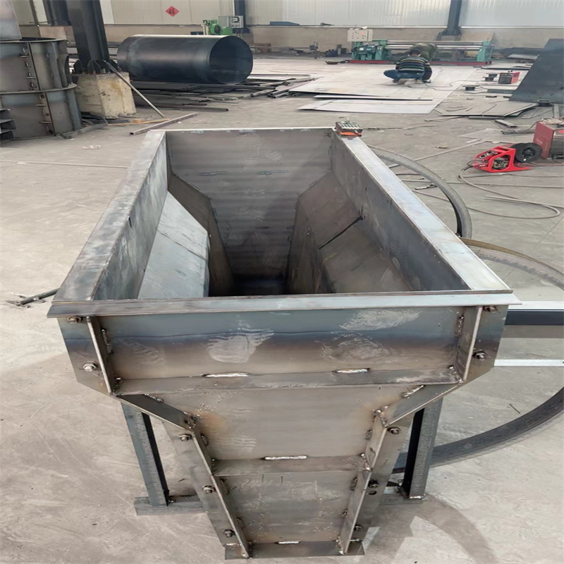 隔離墩模具服務(wù)區(qū)隔離墩模具實(shí)力工廠