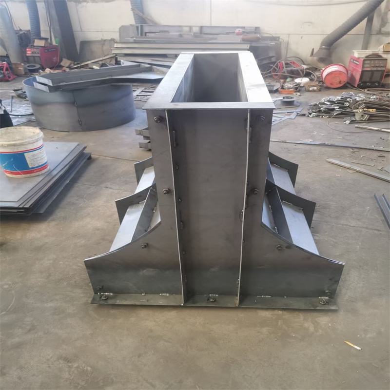 思明隔離墩模具防撞墻模具用心做產(chǎn)品