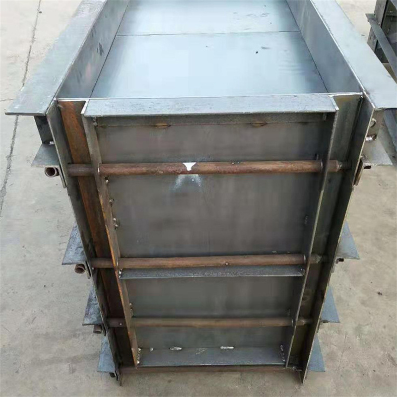 流水槽模具,山區(qū)地形渠模具性能穩(wěn)定