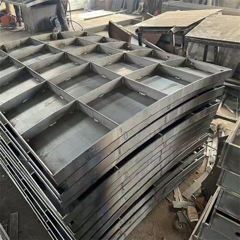 鳳臺風電基礎(chǔ)模具,穩(wěn)定型基礎(chǔ)風電鋼模板今年新款