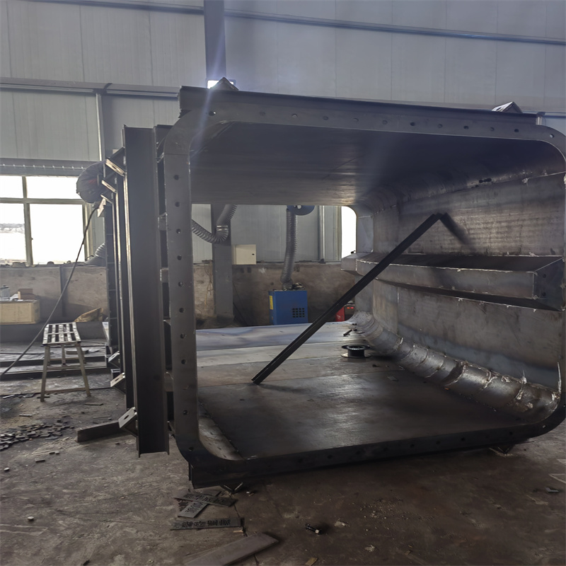 橋梁墩柱模具港口橋梁立柱模具物美價(jià)優(yōu)