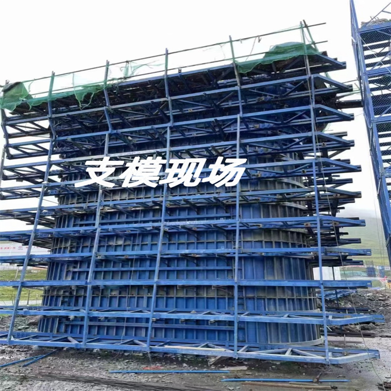 合山橋梁墩柱模具_(dá)消能橋梁立柱模具出廠嚴(yán)格質(zhì)檢