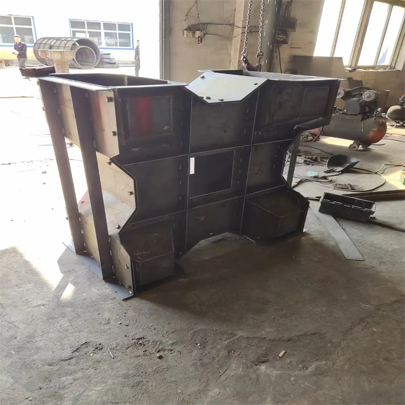 西工鋼模具_(dá)風(fēng)電基礎(chǔ)模具現(xiàn)貨滿(mǎn)足大量采購(gòu)