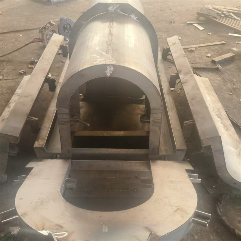 鋼模具塔吊料斗品質(zhì)無所畏懼