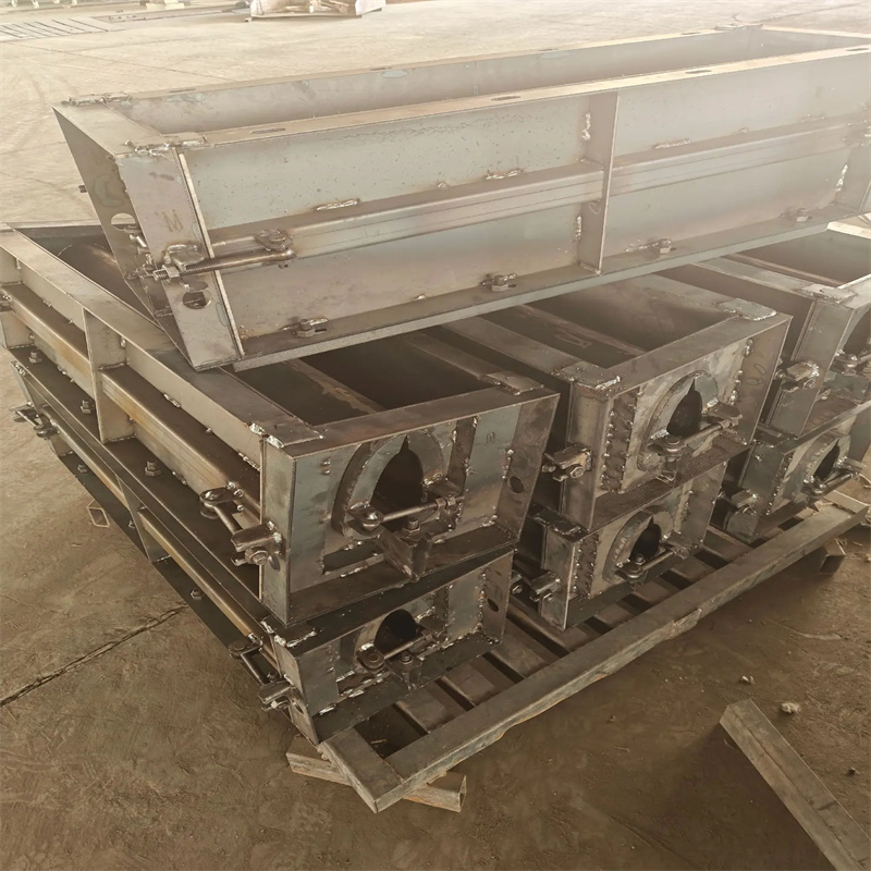 鋼模具_(dá)公路防撞墻模具質(zhì)量為本