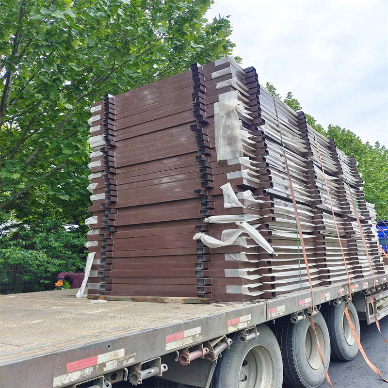 龍崗鋅鋼護欄小區(qū)防護欄桿用心做好每一件產(chǎn)品