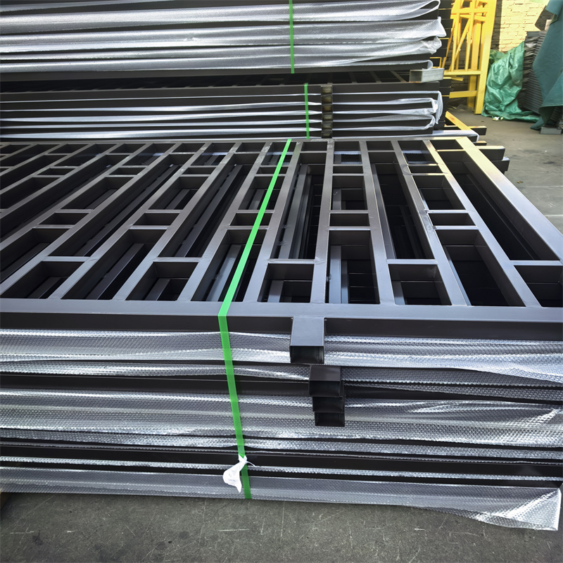 江安鋅鋼護(hù)欄圍墻護(hù)欄專(zhuān)業(yè)品質(zhì)