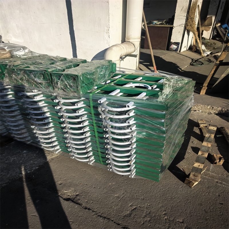 進(jìn)賢鋅鋼草坪護(hù)欄-草坪護(hù)欄價(jià)格產(chǎn)地直銷