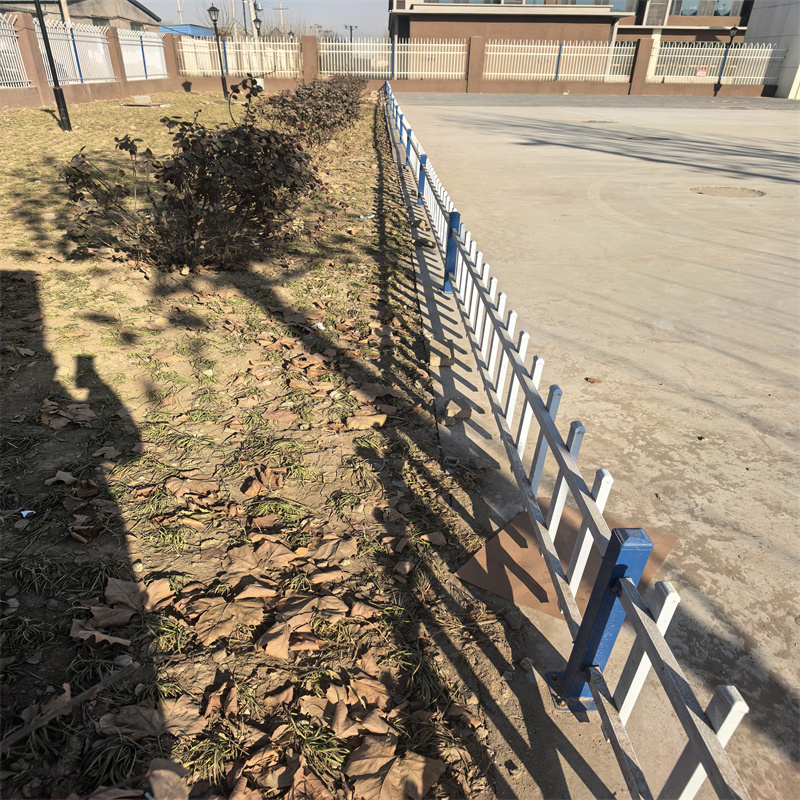 鋅鋼草坪護(hù)欄景觀護(hù)欄免費(fèi)獲取報(bào)價(jià)