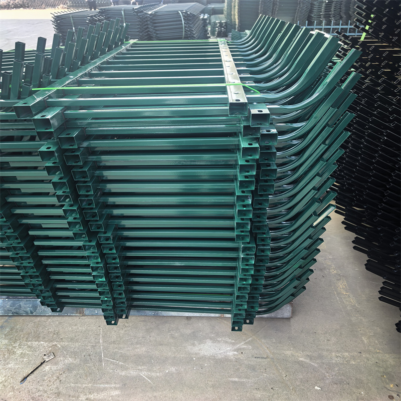 鋅鋼草坪護(hù)欄藍(lán)白色草坪護(hù)欄銷售的是誠(chéng)信