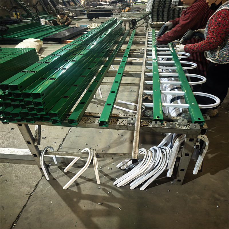 鋅鋼草坪護欄焊接草坪護欄0中間商差價