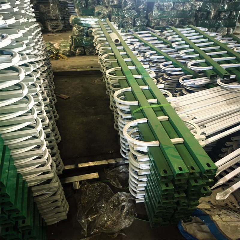 東港鋅鋼草坪護(hù)欄,草坪護(hù)欄廠家型號(hào)齊全