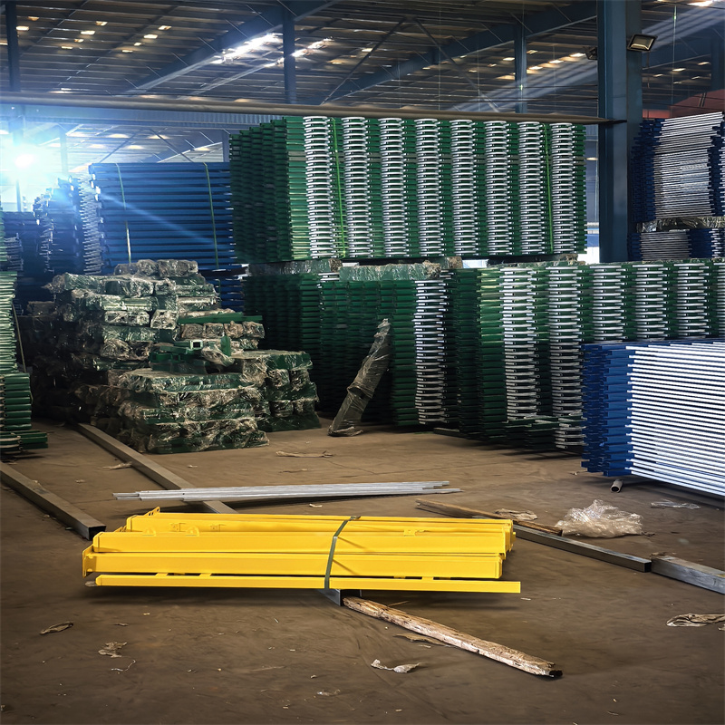 鋅鋼草坪護(hù)欄_n型草坪護(hù)欄經(jīng)銷商