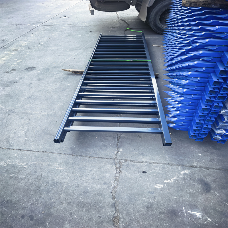 祿豐陽(yáng)臺(tái)護(hù)欄別墅陽(yáng)臺(tái)護(hù)欄一站式廠家