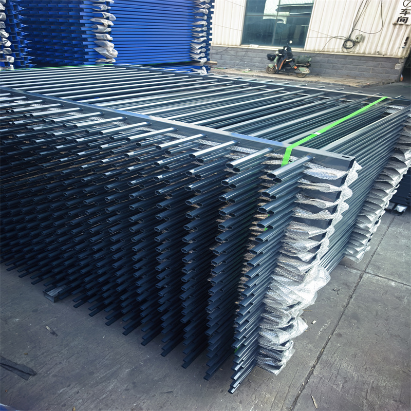 淮上陽臺(tái)護(hù)欄_小區(qū)陽臺(tái)圍欄可定制