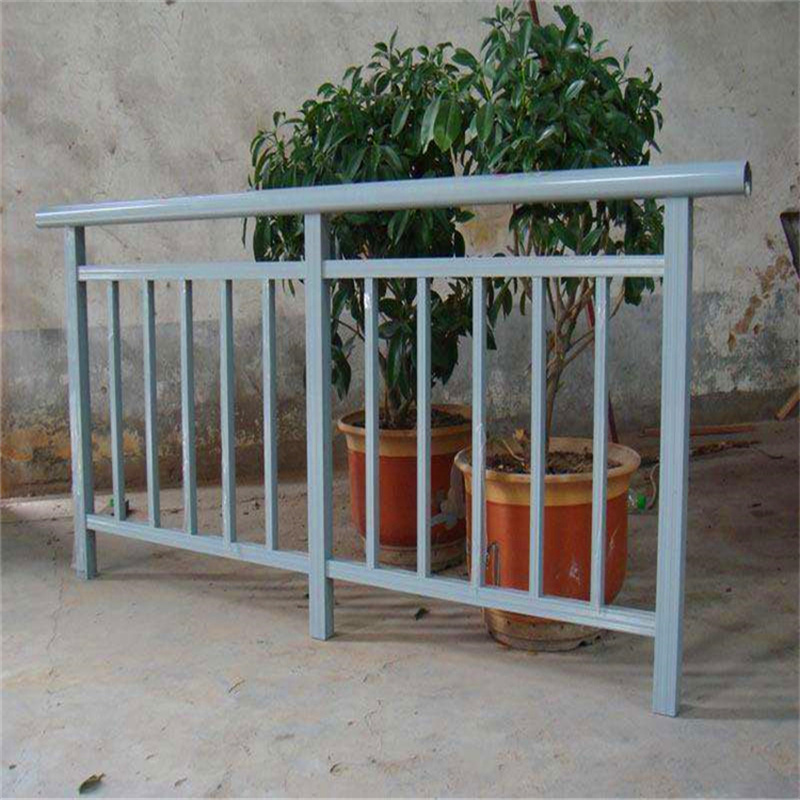 志丹陽臺(tái)護(hù)欄-飄窗欄桿全品類現(xiàn)貨