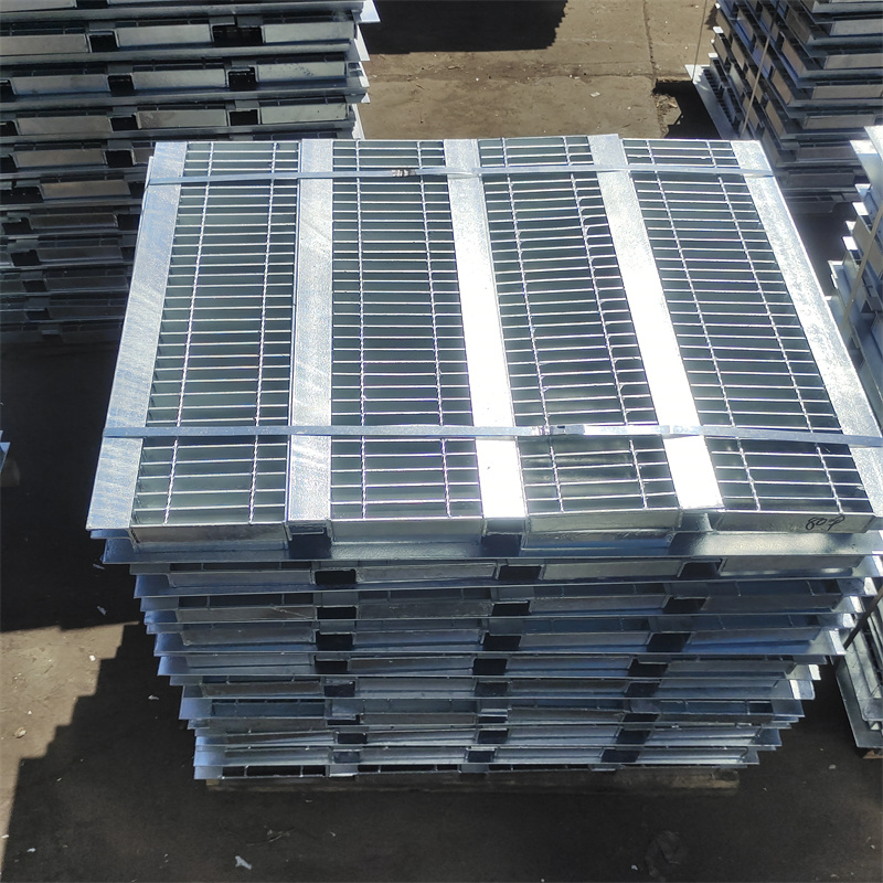 永興鋼格柵復(fù)合蓋板多家倉庫發(fā)貨